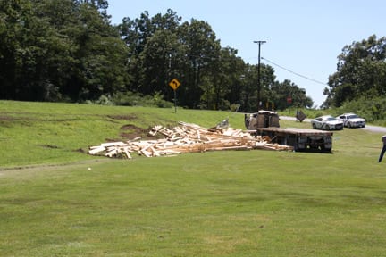 SemiRollover1 | My Pulse News Semi Rollover 1