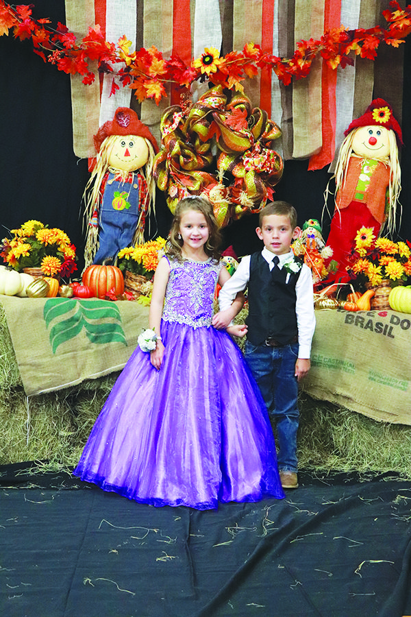 ElementaryWinnersFirstGradeQueenKyleeHornandKingHunterWagner2 | My Pulse News