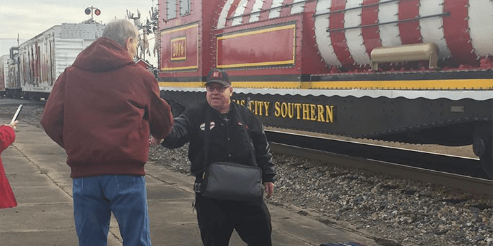 Christmas Train Stops Mena Arkansas 2022 Mena Depot Welcomes First Train Passenger In 47 Years | My Pulse News